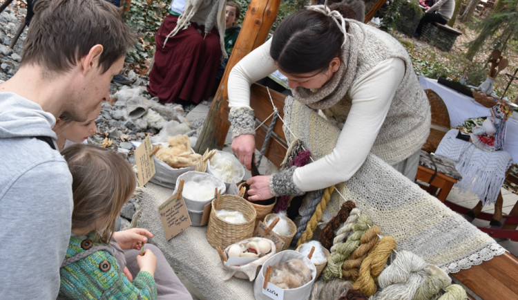 Zoo Olomouc o Velikonocích znásobila loňskou návštěvu, lákalo počasí i tematický program