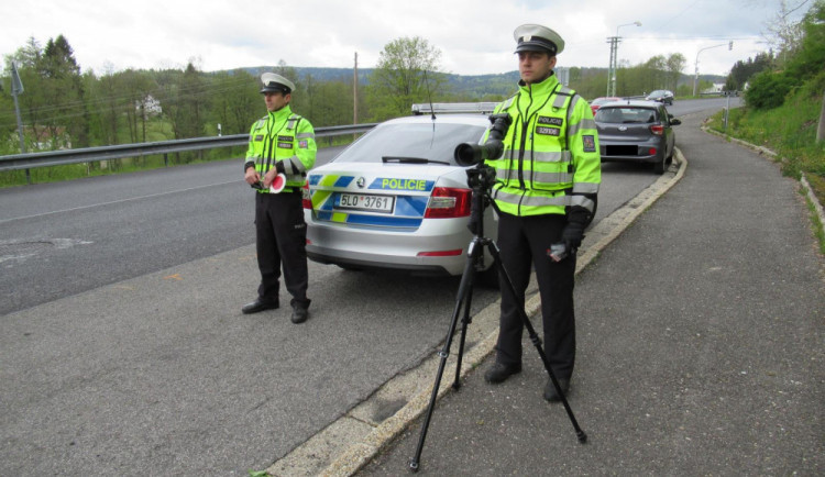 Test na drogy a alkohol odmítám, řekla policistům řidička. Hrozí jí pokuta až 75 tisíc korun a ztráta šesti bodů