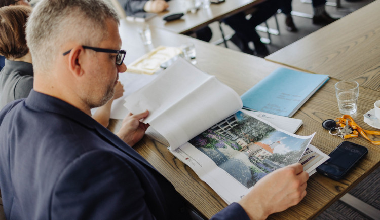 V klášteře Milosrdných bratří v Prostějově Charita plánuje centrum pro léčbu roztroušené sklerózy. V kraji zatím není