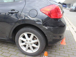 Druhá nehoda u obchodního centra