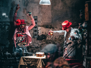 Novocirkusový festival v Olomouci nabídne úchvatná představení v letním kině i akrobacii na bagru