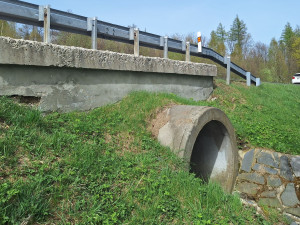 Oprava propustků za Šternberkem zkomplikuje dopravu na hlavní trase na Opavu. Potrvá do konce června