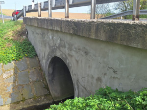 Oprava propustků za Šternberkem zkomplikuje dopravu na hlavní trase na Opavu. Potrvá do konce června