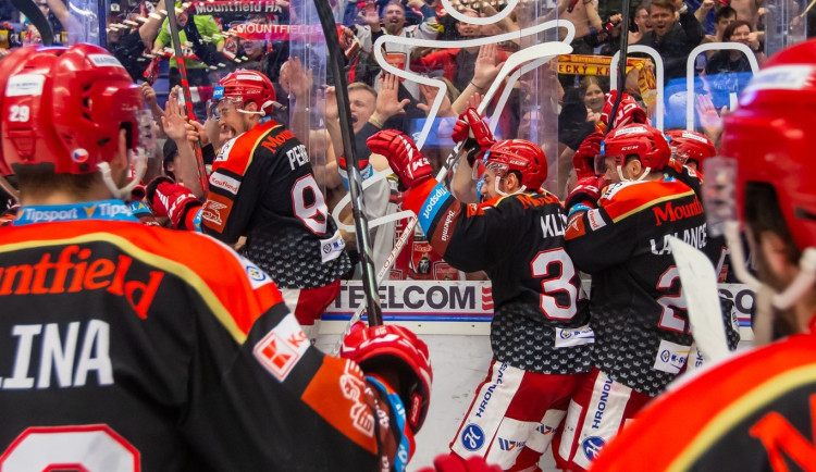 Lvy bude krotit v příští sezoně extraligy stejný trojlístek trenérů