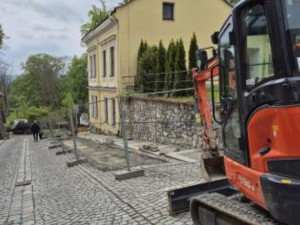 V historickém centru Šumperka začaly opravy plynovodu. Potrvají až do října