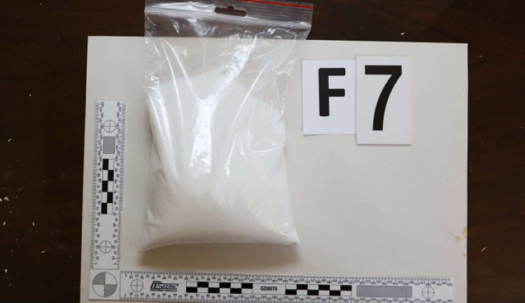 Přerovští kriminalisté rozprášili organizovaný gang výrobců pervitinu. Prodal drogy za tři čtvrtě milionu