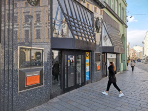 Budova České pošty v centru Olomouce jde do aukce. Radnice chce koupit spíše objekt v Hejčíně