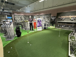 Speciální přístup, komplexní služby. Golf House oslaví deset let v Česku