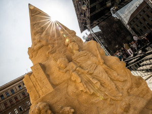 Olomouc bude mít opět pískovou sochu, letos bude znázorňovat svobodu a demokracii