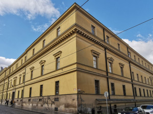 Stát ani v šesté aukci neprodal Hanácká kasárna v Olomouci, i když cenu snížil o 50 milionů