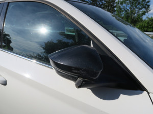 Jedna nehoda, dvě odlišná vysvětlení. Policisté hledají svědky střetu na D35 u Litovle