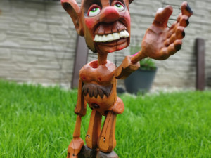 (NE)OBYČEJNÍ: Řezbář z Čechovic vyrábí unikátní pohyblivé loutky a sochy. Dřevo mi ožívá pod rukama