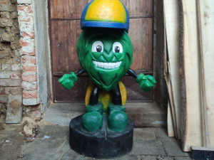 (NE)OBYČEJNÍ: Řezbář z Čechovic vyrábí unikátní pohyblivé loutky a sochy. Dřevo mi ožívá pod rukama