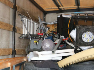 Cizinci vykradli patnáct zahradních chatek a garáží na Prostějovsku. Otce a syna soud poslal do vazby