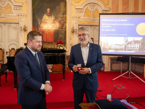 2 - ČNB vydala mince s motivem olomouckých historických památek