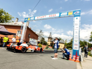 3 - Ecce Homo ovládne kopce na Šternberkem. Na trati zaburácí i kamiony z Dakaru