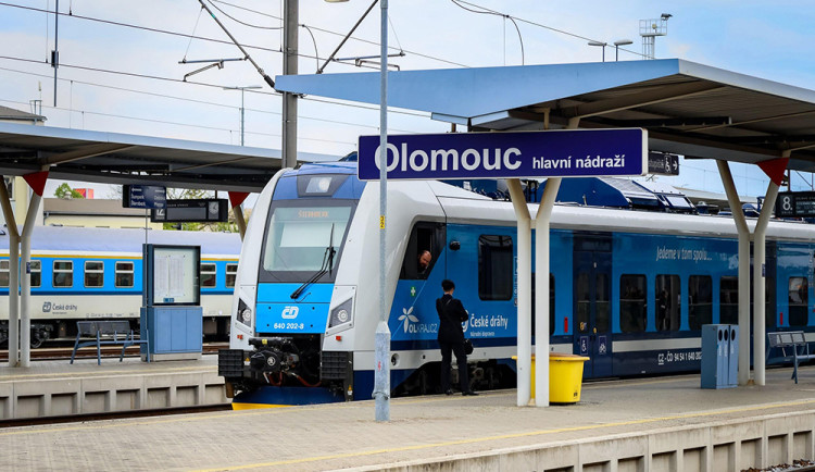 Mnohamiliardová investice do železniční dopravy Olomouckém kraji finišuje. Dorazí poslední z RegioPanterů