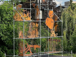 ANKETA: Garáže na Horním náměstí? Nové umělecké instalace v Olomouci budí velkou pozornost
