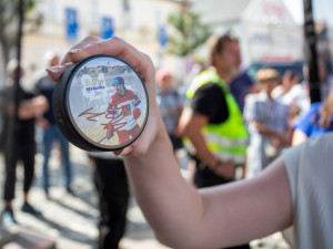 2 - FOTOGALERIE: Hokejový šampion Tomáš Kundrátek přivezl pohár z MS do rodného Přerova