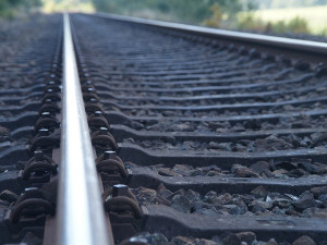 Tragická nehoda na trati v Olomouci: lidský život vyhasl v úseku mimo železniční přejezd