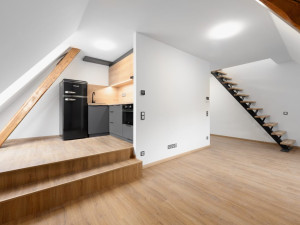 Moderní bydlení v blízkosti přírody táhne. Jedno takové najdete  v srdci Jeseníků