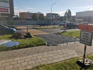 Provizorní přechod na průtahu Olomoucí zaskočil řidiče i chodce. Obrovské riziko, míní koordinátor BESIPu