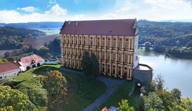 Půl milionu. Veřejná sbírka na opravy zámku Plumlov překonala kulatou částku