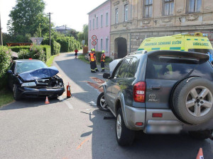 Dvě promile a tři zranění. Opilá žena na Olomoucku nezvládla řízení