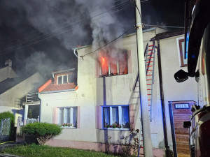 3 - Hasiči zasahovali u požáru rodinného domu v Křelově