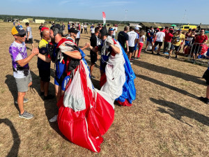Velký úspěch prostějovských parašutistů. Z maďarského mistrovství světa vezou několik medailí