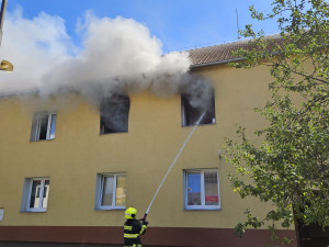 V Příkazech hořel bytový dům. Škoda je tři miliony korun