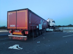 2 - Dopravní nehoda kamionu na D35 u Olomouce