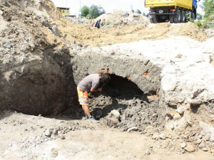 Archeologové odkryli část barokní císařské silnice z Olomouce do Brna. Jde o předchůdce dnešní D1