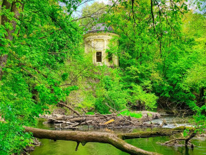 TIP NA VÝLET: Chrám přátelství, jez i Obelisk. Pohodový výlet Litovelským Pomoravím zvládnou i děti