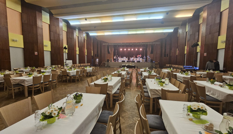 Největší kulturní sál na Jesenicku se kvůli opravám uzavře. Pochází ze sedmdesátých let, stav už je nevyhovující