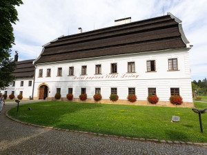 Ruční papírna ve Velkých Losinách míří na seznam UNESCO. Zástupci samospráv podepsali memorandum