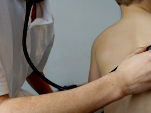 Nemocných černým kašlem letos lékaři evidují přes 25 tisíc, nejvíc od 50. let