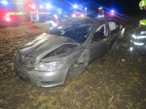 Mladíka, kterého na Přerovsku vyprošťovali z auta hasiči, měl skoro tři promile. Hrozí mu vězení