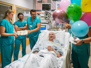 Dlouhý boj o život má šťastný konec. Pacient se po několika měsících vrátil domů