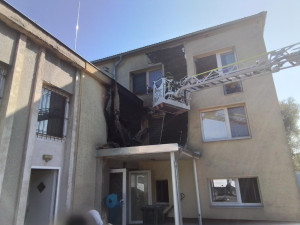 Hasiči zasahovali u požáru bytu v Moravské Huzové. Čtyři lidé jsou zranění