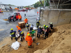 Intenzivní přípravy a obavy z víkendu. Olomoucký kraj se chystá na kvanta vody z Jeseníků