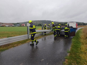Hasiči odstraňují na Jesenicku lávky přes řeku, nejen pro Olomouc budou rozhodující noční lijáky