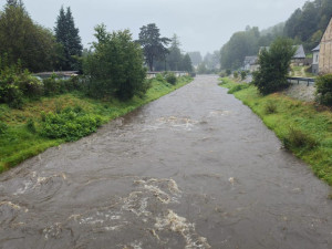 Na několika tocích na severu kraje je už druhý stupeň, pohotovost. Hrozí Bělá, Desná nebo Třebůvka