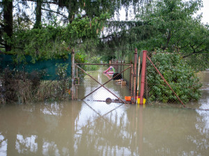 Bez vody, elektřiny a odříznutí od světa. Zaplavená Litovel prožívá kritické hodiny