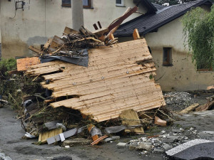 VIDEO: Jeseník se vzpamatovává z drtivých povodní. Škody v desítkách milionů, řada domů půjde k zemi