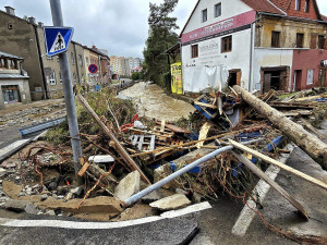 VIDEO: Jeseník se vzpamatovává z drtivých povodní. Škody v desítkách milionů, řada domů půjde k zemi