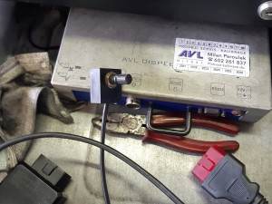 4 - Měřící zařízení s porušenými plombami našli inspektoři ve stanici měření emisí v Olomouci