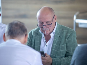 VOLBY 2024: Sečtena je většina hlasů. V Olomouckém kraji drtivě vede ANO, druzí jsou s odstupem STAROSTOVÉ