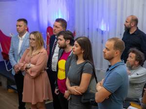 VOLBY 2024: Sečtena je většina hlasů. V Olomouckém kraji drtivě vede ANO, druzí jsou s odstupem STAROSTOVÉ