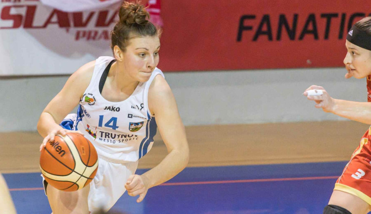 Na konto trutnovských basketbalistek přiteče z kasy města o milion víc než loni